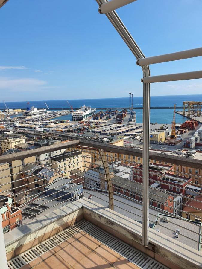 Apartamento Attico Con Vista Su Genova Exterior foto